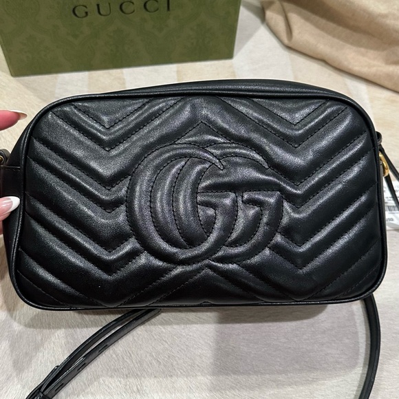 Gucci Marmont Crossbody Bag Chevron Leather Gold Chain Black Purse - Picture 3 of 5